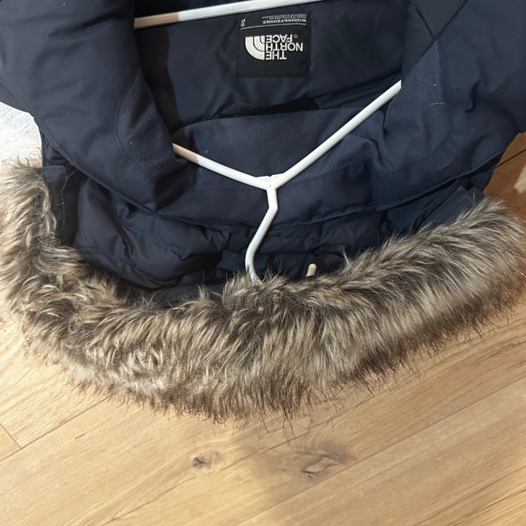 Women’s North Face Winter Coat - Picture 3 of 4